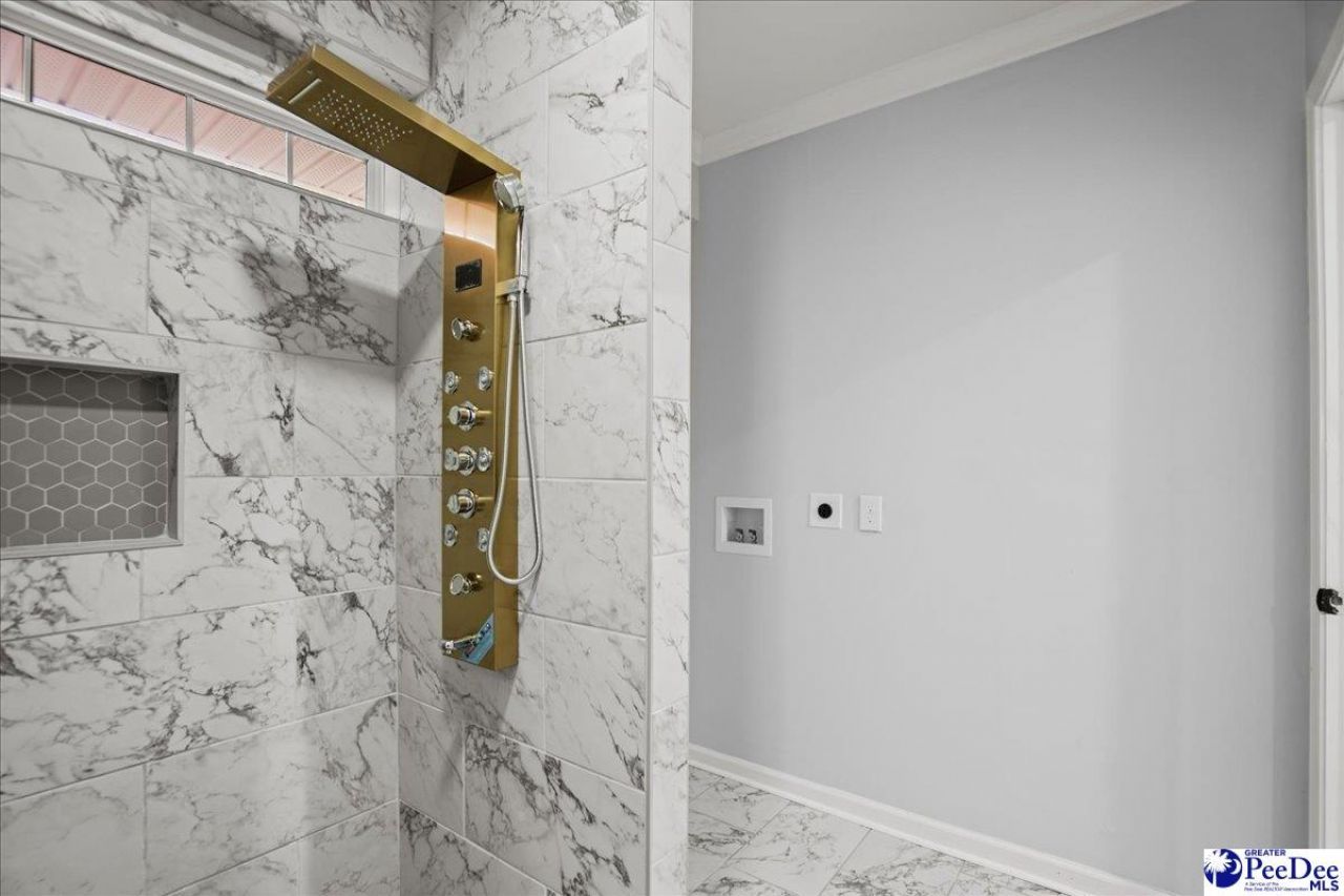 53 Kings Rd Photo 47