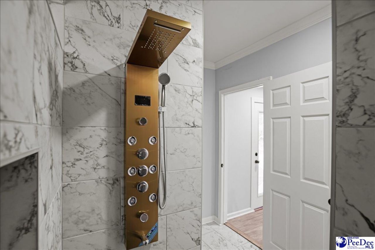 53 Kings Rd Photo 48