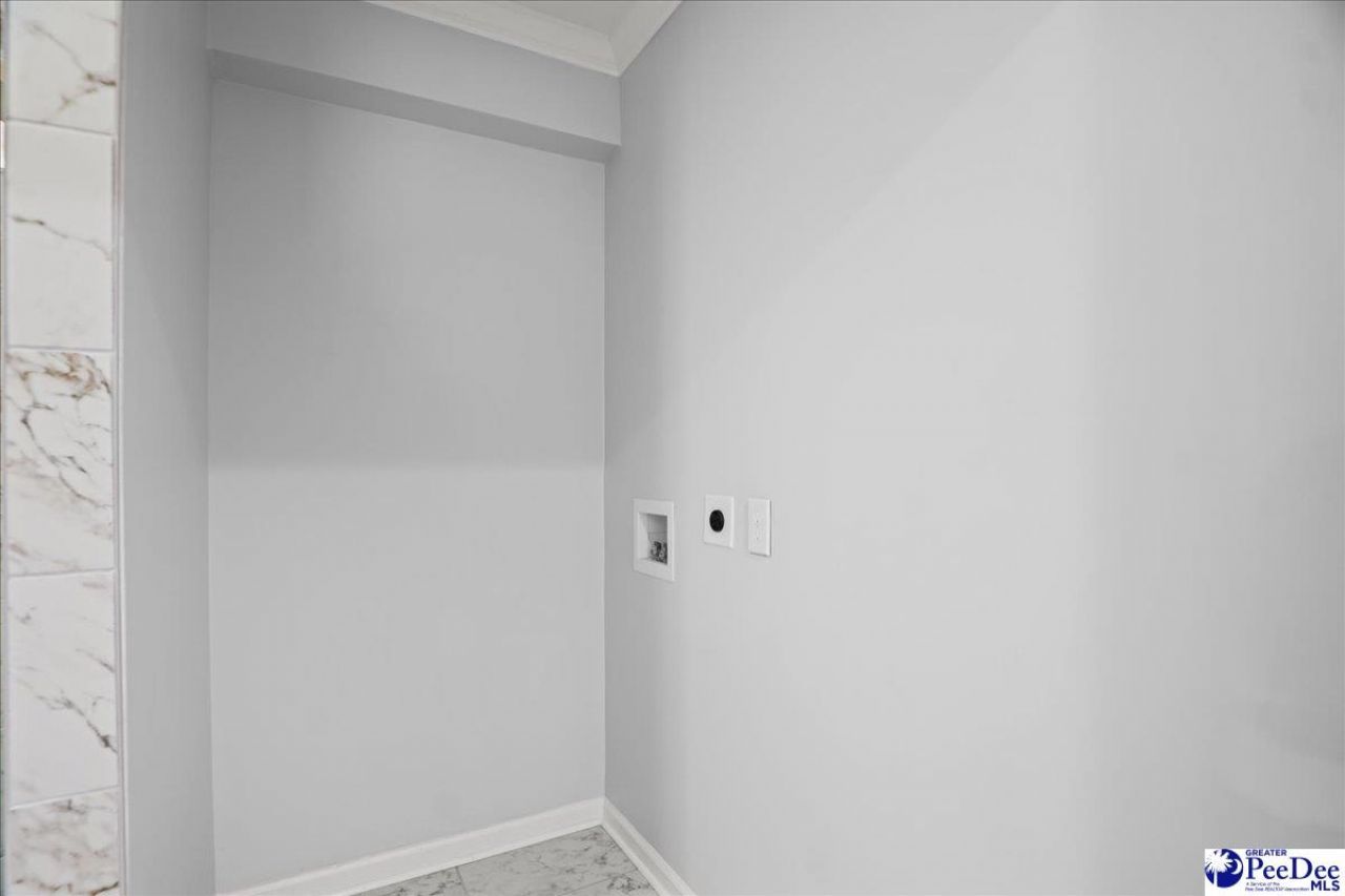 53 Kings Rd Photo 49