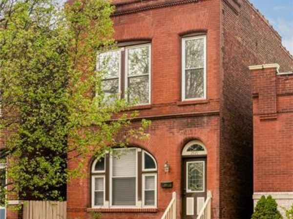 2921 Virginia Avenue, St Louis, MO 63118