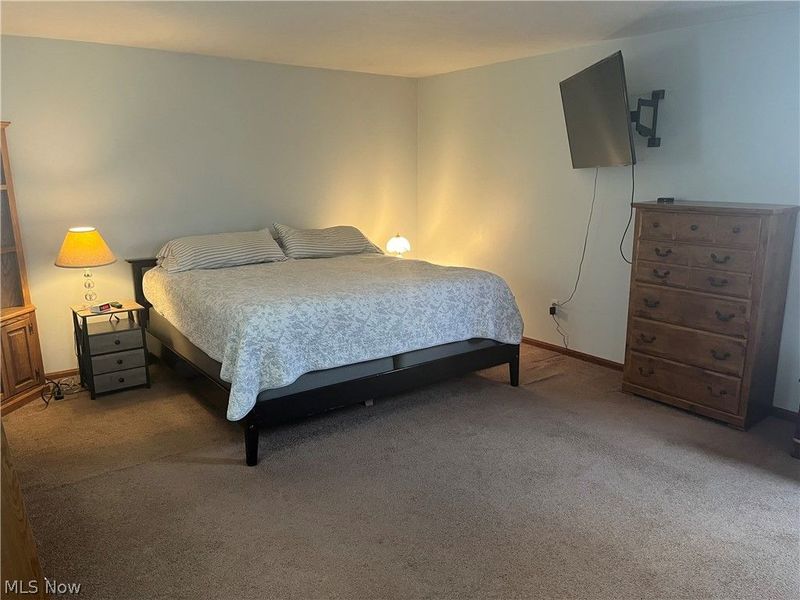 13330 S Partridge Drive, Valley View, OH 44125 Photo 26