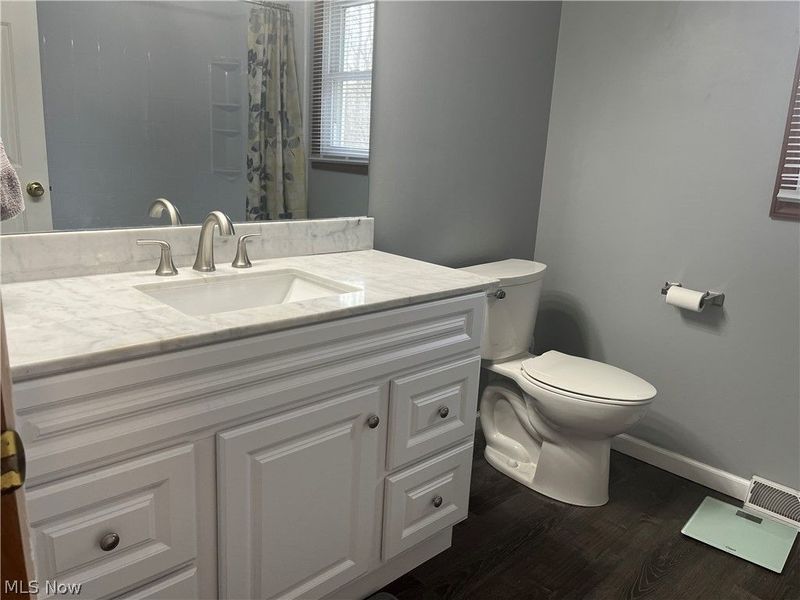 13330 S Partridge Drive, Valley View, OH 44125 Photo 33