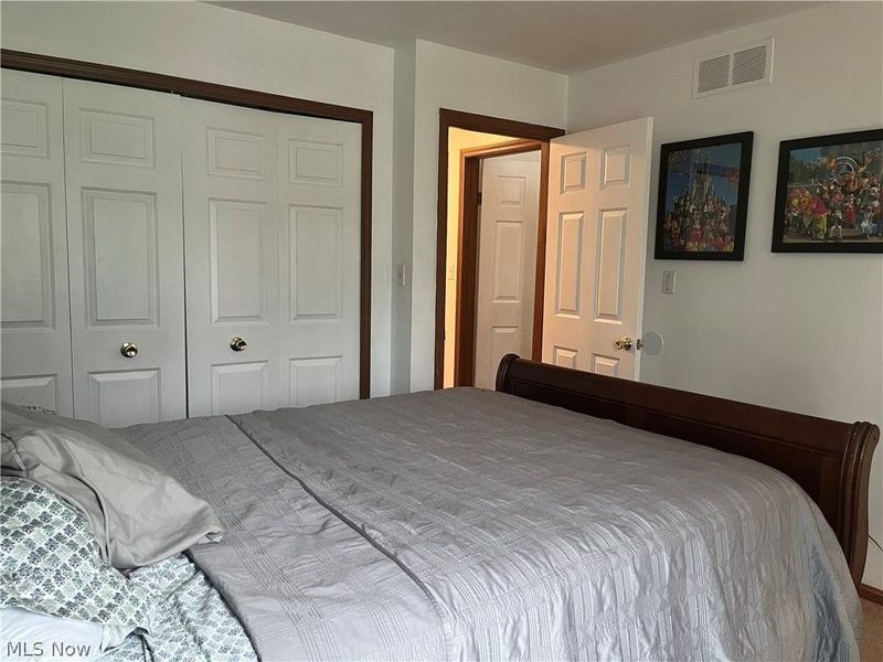 13330 S Partridge Drive, Valley View, OH 44125 Photo 36