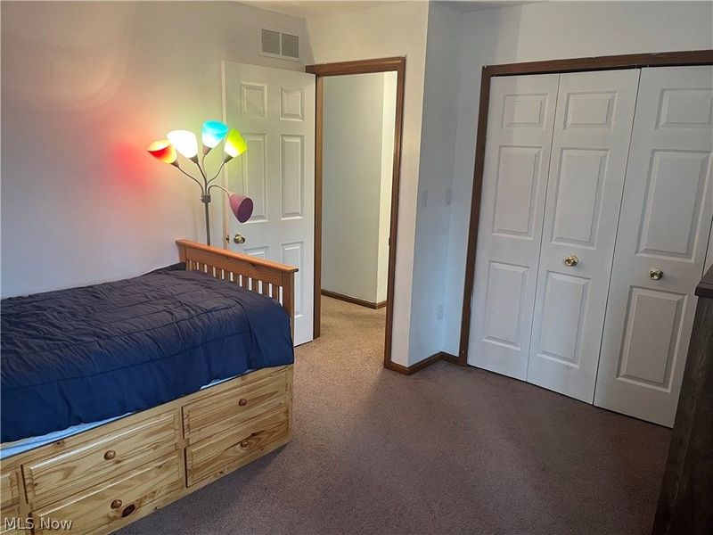 13330 S Partridge Drive, Valley View, OH 44125 Photo 38