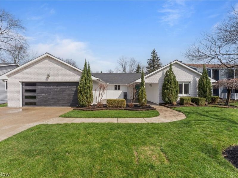 13876 Olde Orchard Road , Strongsville, OH 44136 Photo 1