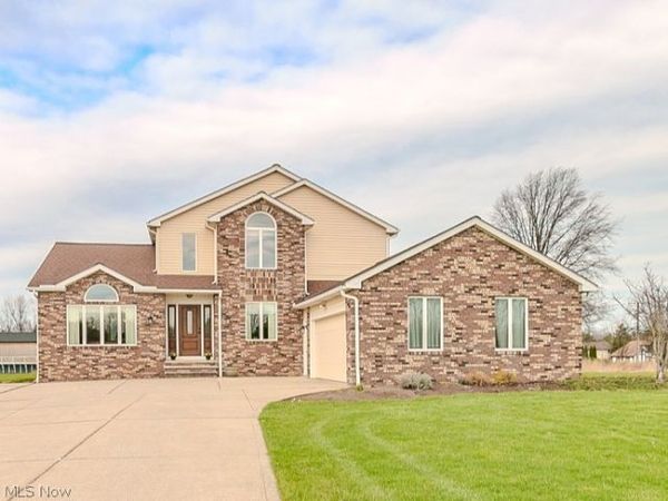 2870 Istra Lane , Willoughby Hills, OH 44092