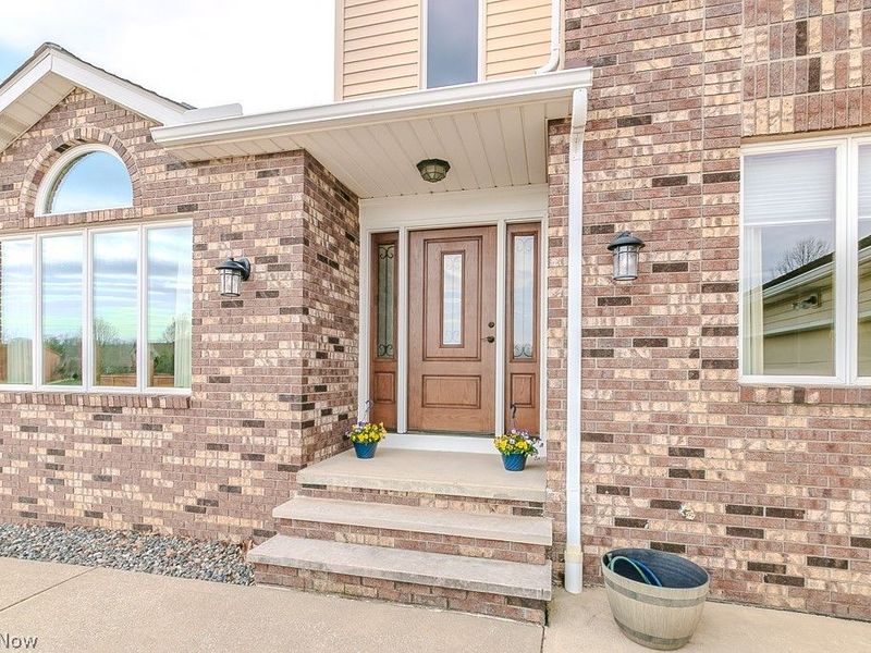 2870 Istra Lane , Willoughby Hills, OH 44092 Photo 2