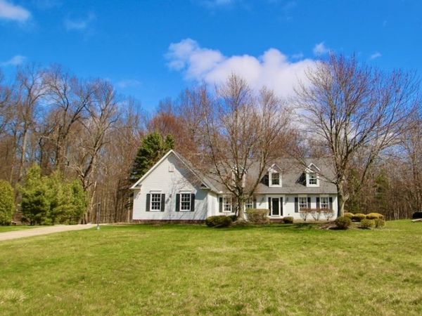 2903 Lamplight Lane , Willoughby Hills, OH 44094