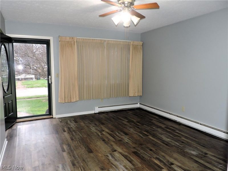 324 Boston Avenue , Elyria, OH 44035 Photo 3