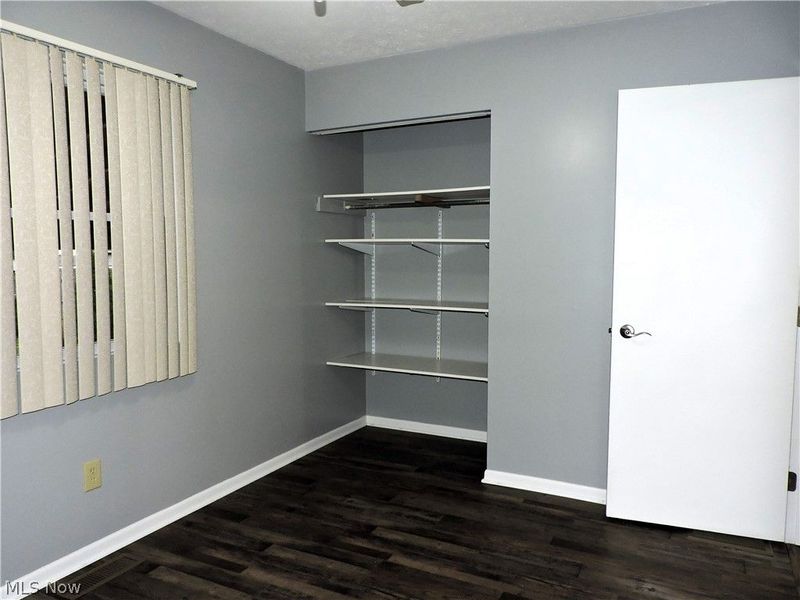 324 Boston Avenue , Elyria, OH 44035 Photo 6