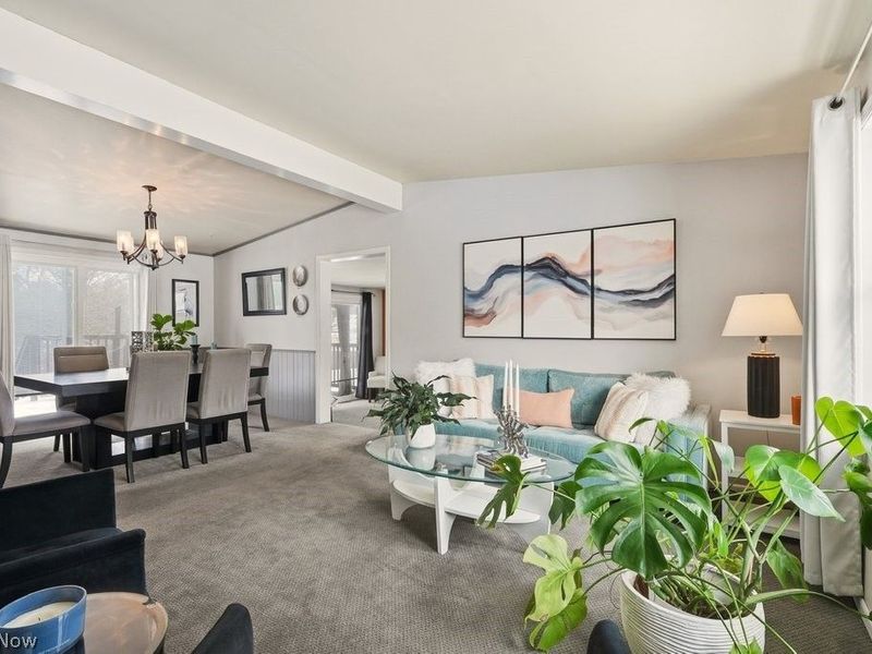 2190 Waterbury Drive, Uniontown, OH 44685 Photo 12