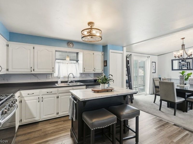 2190 Waterbury Drive, Uniontown, OH 44685 Photo 21