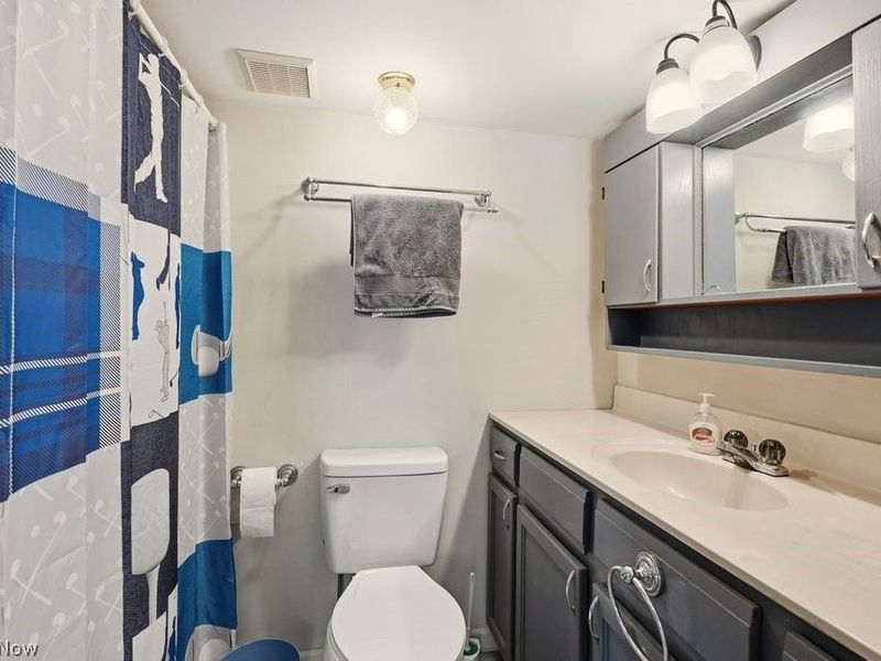 2190 Waterbury Drive, Uniontown, OH 44685 Photo 41