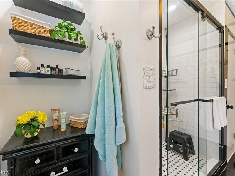 3648 Glenmere Drive , Youngstown, OH 44511 Photo 10