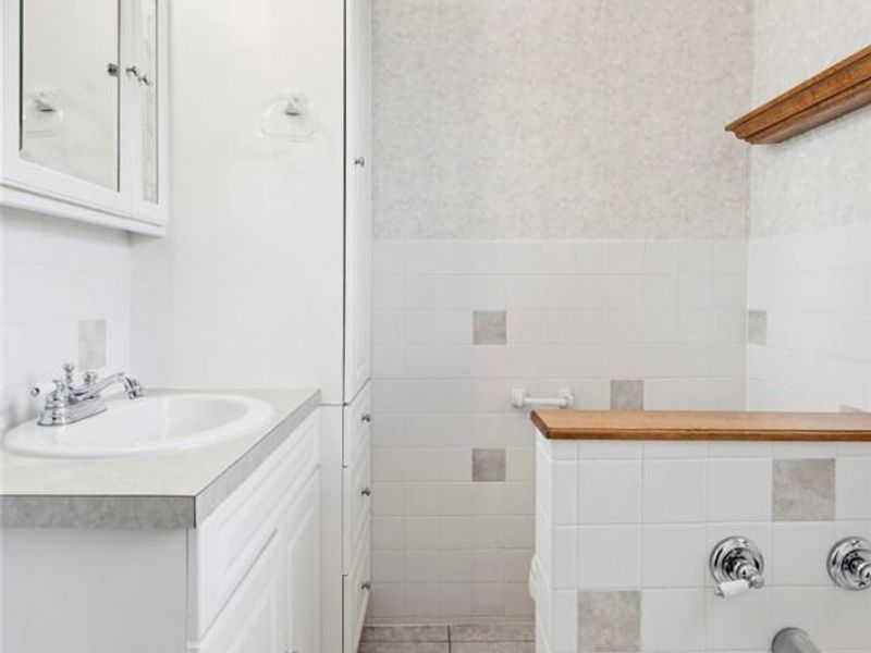 816 E Gorgas Street, Louisville, OH 44641 Photo 17