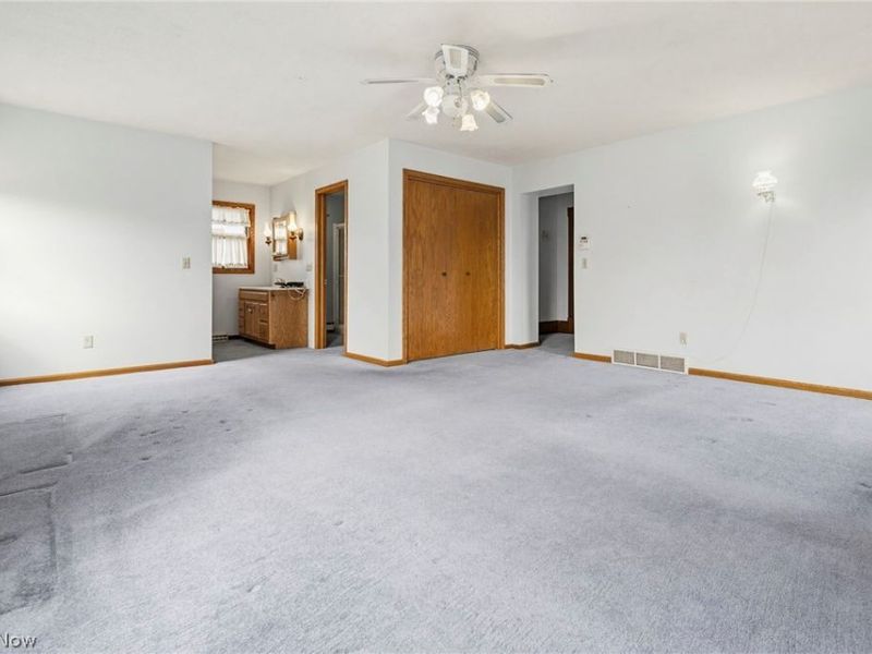 816 E Gorgas Street, Louisville, OH 44641 Photo 18