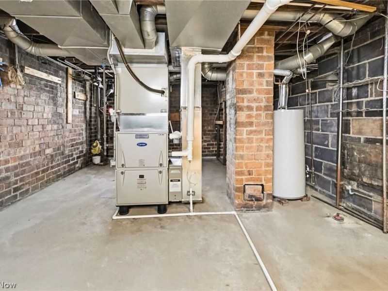 816 E Gorgas Street, Louisville, OH 44641 Photo 24