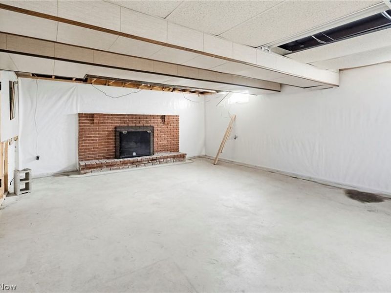 816 E Gorgas Street, Louisville, OH 44641 Photo 25