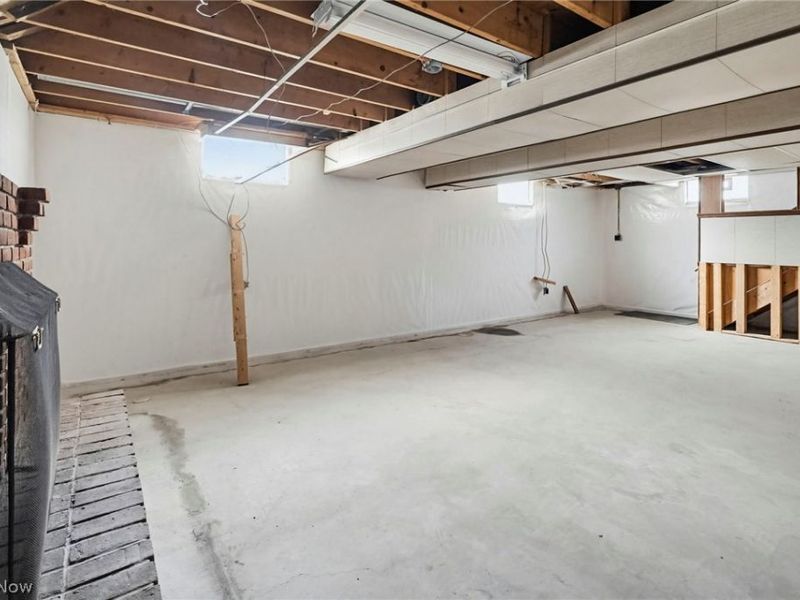 816 E Gorgas Street, Louisville, OH 44641 Photo 26