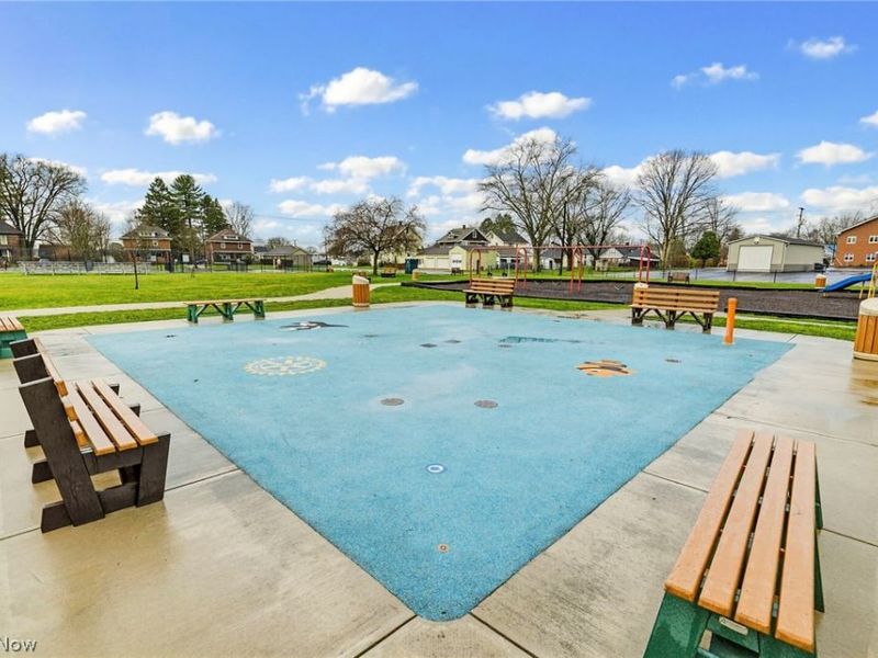 816 E Gorgas Street, Louisville, OH 44641 Photo 29