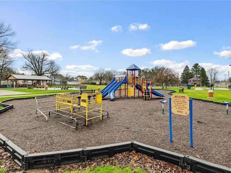 816 E Gorgas Street, Louisville, OH 44641 Photo 31