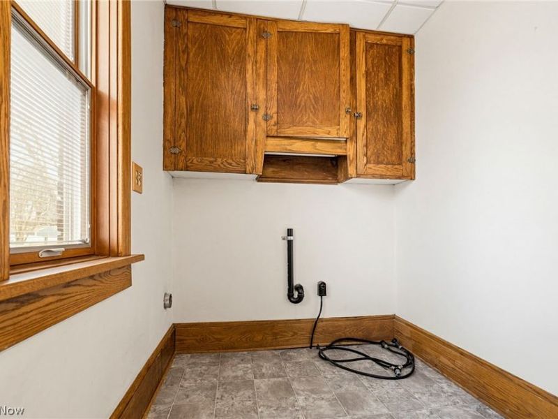 816 E Gorgas Street, Louisville, OH 44641 Photo 9