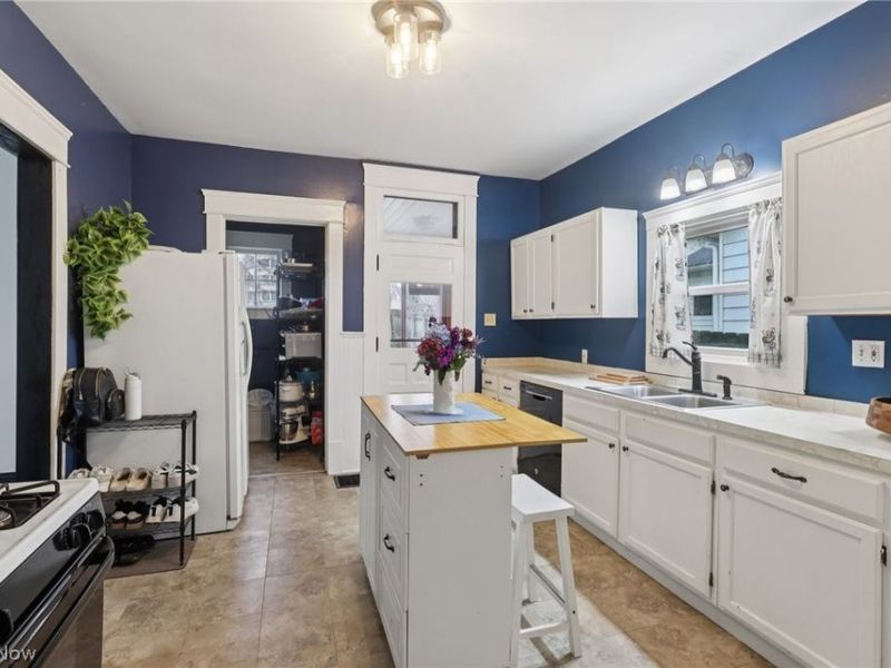 246 S Walnut Street, Ravenna, OH 44266 Photo 6