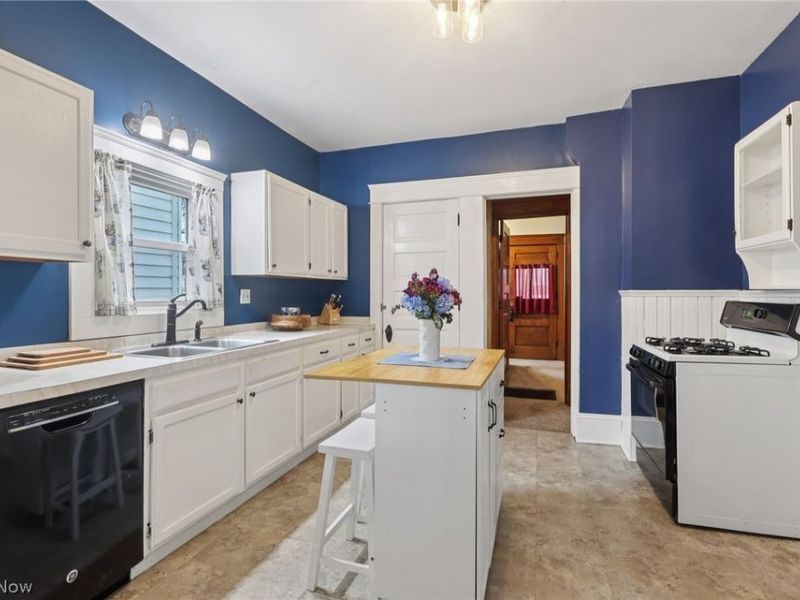 246 S Walnut Street, Ravenna, OH 44266 Photo 8