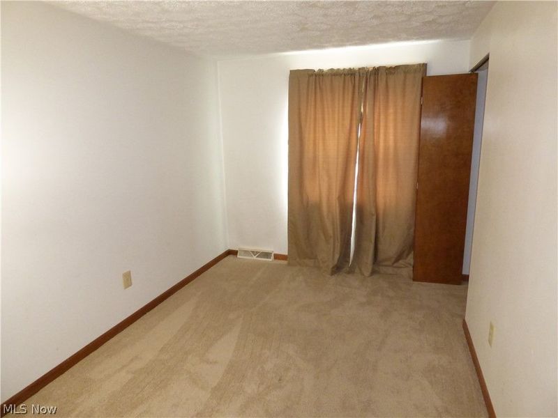 480 Aurora Drive , Youngstown, OH 44505 Photo 12