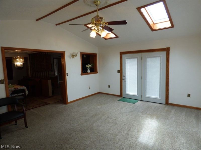 480 Aurora Drive , Youngstown, OH 44505 Photo 3