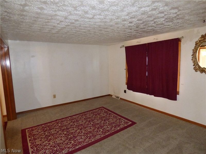 480 Aurora Drive , Youngstown, OH 44505 Photo 9