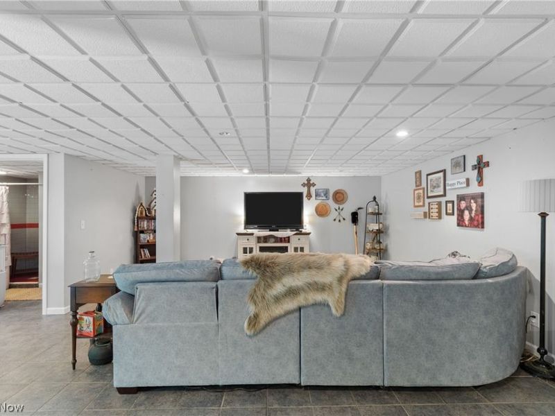 7746 Moores Ridge Road SE, Uhrichsville, OH 44683 Photo 22