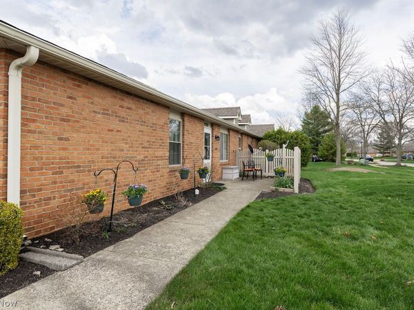 35254 Greenwich Avenue , North Ridgeville, OH 44039