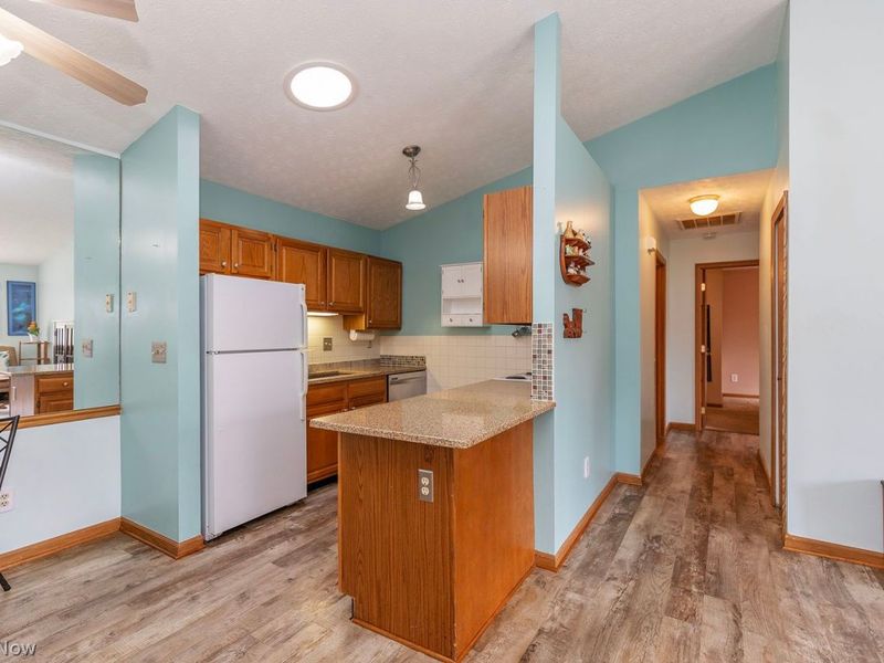 35254 Greenwich Avenue , North Ridgeville, OH 44039 Photo 12