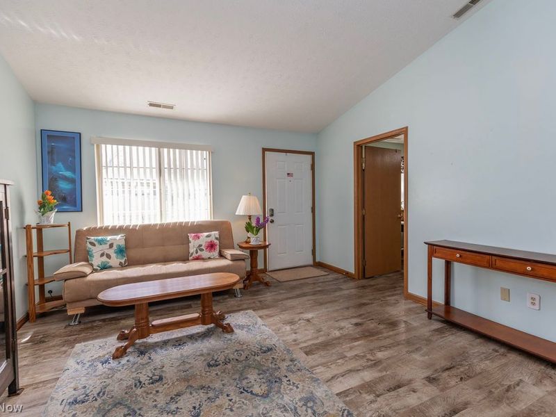 35254 Greenwich Avenue , North Ridgeville, OH 44039 Photo 13