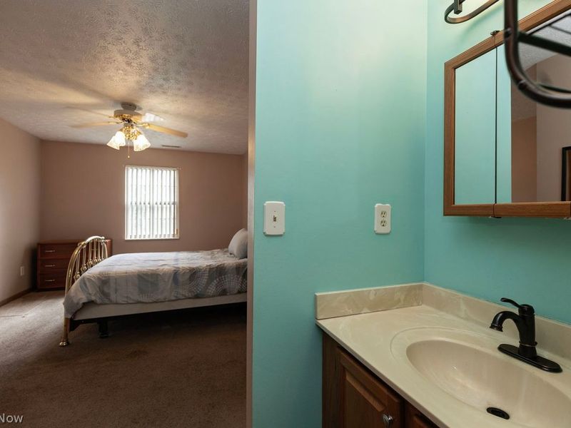 35254 Greenwich Avenue , North Ridgeville, OH 44039 Photo 33