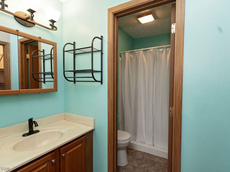 35254 Greenwich Avenue , North Ridgeville, OH 44039 Photo 37