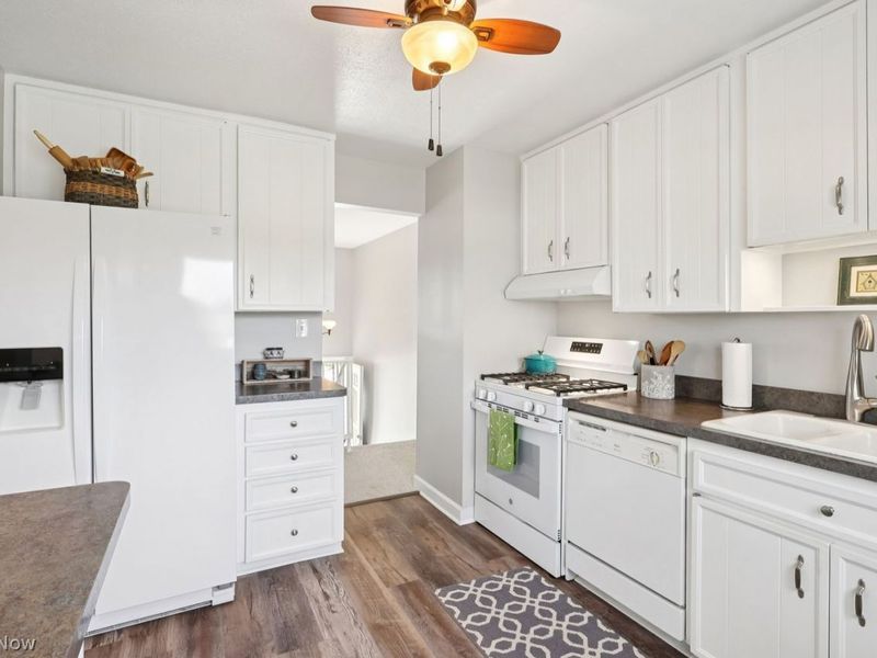 11690 Johnson Drive, Parma, OH 44130 Photo 12