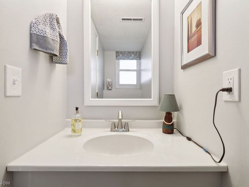 11690 Johnson Drive, Parma, OH 44130 Photo 13