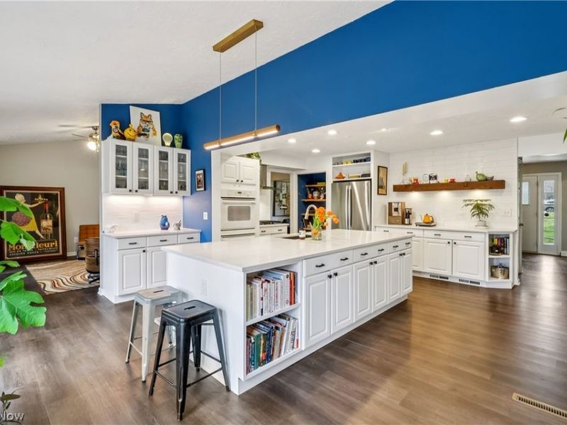 8639 Apple Hill Road , Chagrin Falls, OH 44023 Photo 3