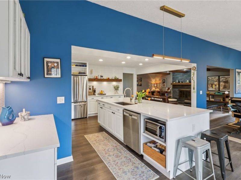 8639 Apple Hill Road , Chagrin Falls, OH 44023 Photo 4