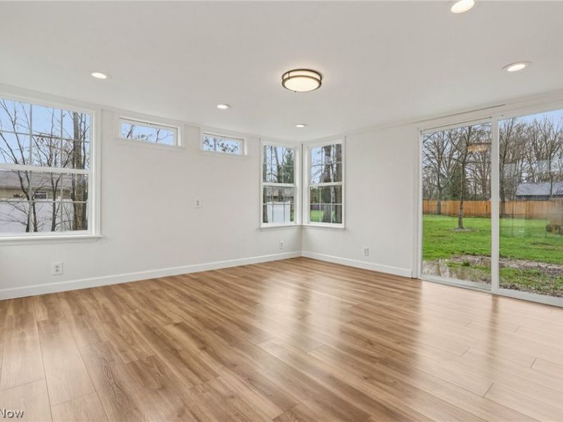 7999 Oxford Drive, Strongsville, OH 44149 Photo 16