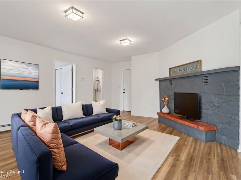 7999 Oxford Drive, Strongsville, OH 44149 Photo 3