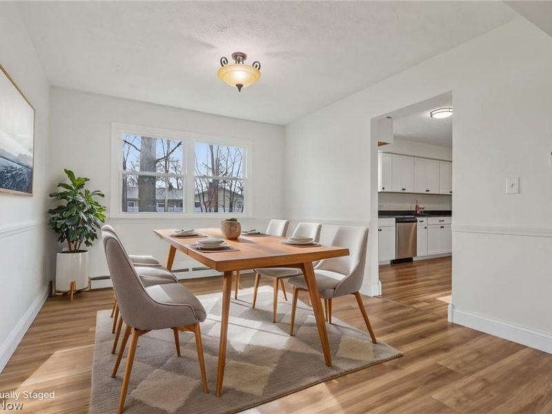 7999 Oxford Drive, Strongsville, OH 44149 Photo 5