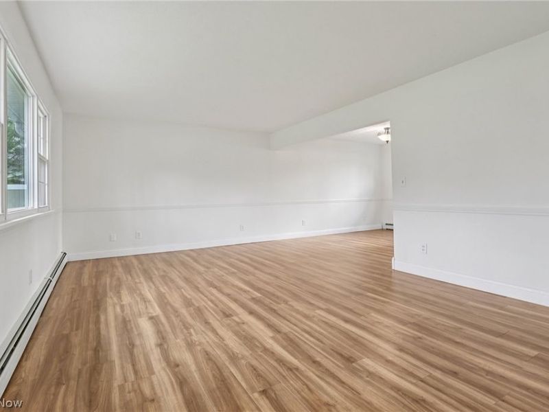 7999 Oxford Drive, Strongsville, OH 44149 Photo 7