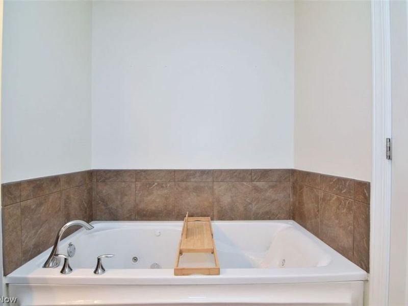 16800 Van Aken Boulevard , Unit 210, Shaker Heights, OH 44120 Photo 20