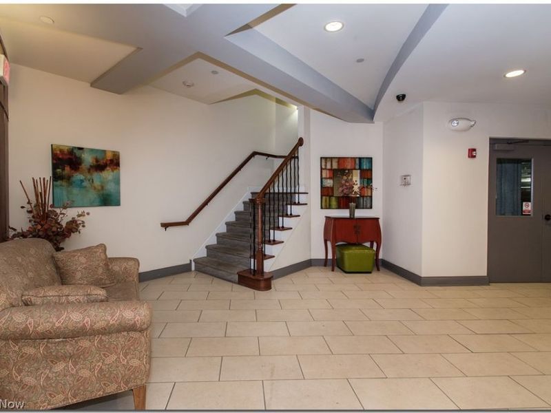 16800 Van Aken Boulevard , Unit 210, Shaker Heights, OH 44120 Photo 3