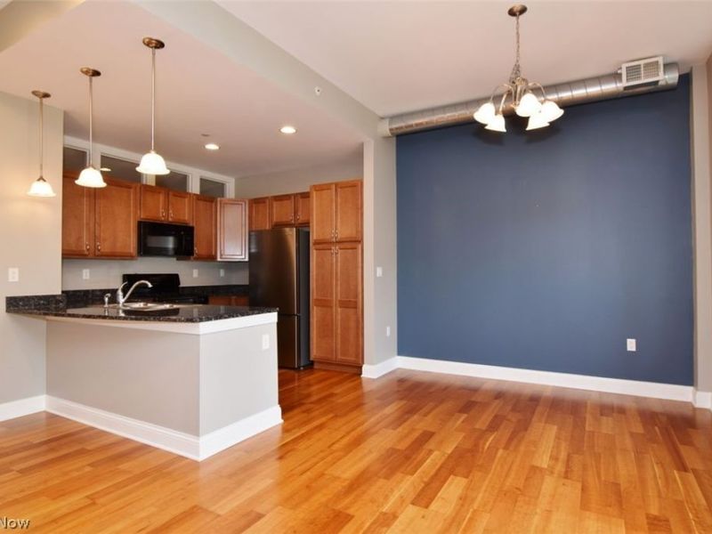 16800 Van Aken Boulevard , Unit 210, Shaker Heights, OH 44120 Photo 6