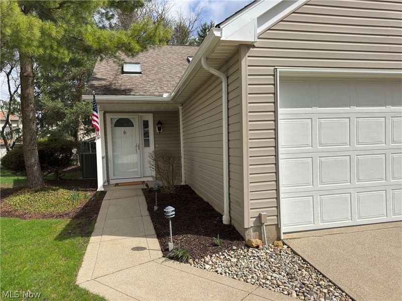 20686 Sun Meadow Trail, Strongsville, OH 44149 Photo 2