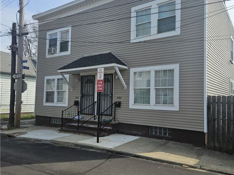 3303 W 23rd Place , Cleveland, OH 44109 Photo 2